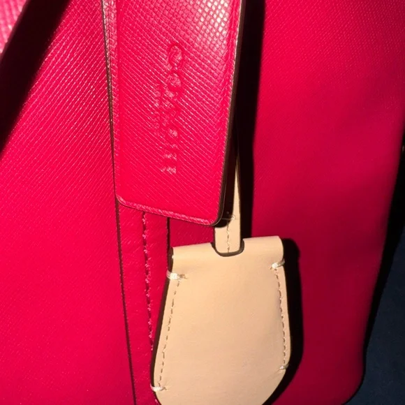 Coach Peyton Cora Domed Satchel - F25671 - Picture 7 of 11